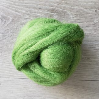 Apple green wool roving
