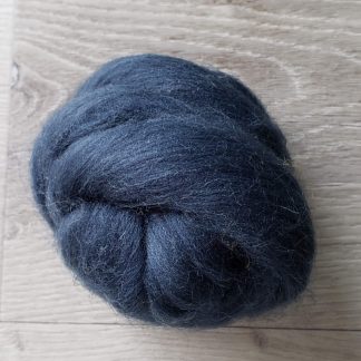Dark blue wool roving