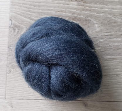 Dark blue wool roving