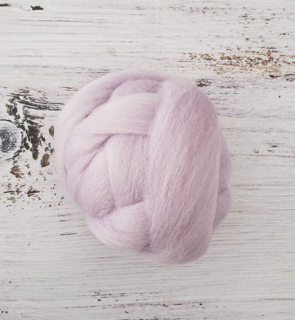 violet wool roving