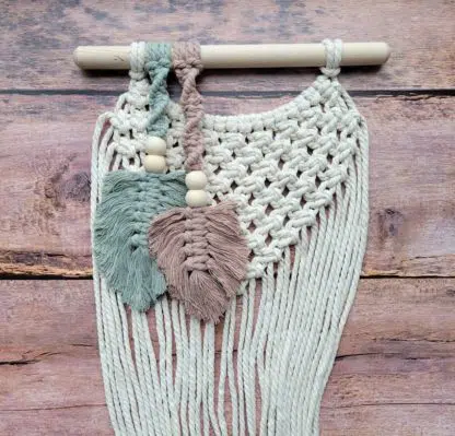 feather wall hanging kit